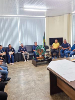 Com o compromisso de fortalecer o abastecimento de água e garantir a qualidade dos serviços prestados no interior do estado, o Governo do Amazonas, por meio da Companhia de Saneamento do Amazonas (Cosama), realizou um diagnóstico situacional do sistema de fornecimento de água do município de Silves (a 204 quilômetros de Manaus).