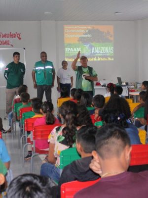  Instituto de Proteção Ambiental do Amazonas (Ipaam) concluiu, na sexta-feira (18), uma ação de educação ambiental voltada para a prevenção de queimadas e desmatamento no município de Silves (a 204 quilômetros de Manaus). Realizada nesta semana (14 a 18/07), a atividade alcançou 817 crianças e adolescentes matriculados na rede pública municipal e estadual.
